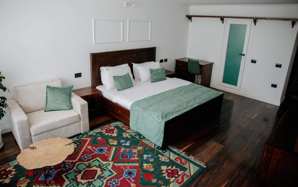 Hotel Thethi Exterior photo